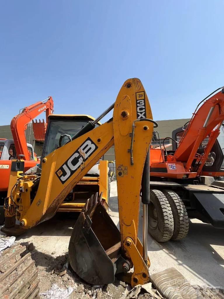 JCB 3 CX Товарач със заден ексватор