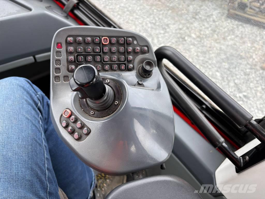 Komatsu 835 Форуардери