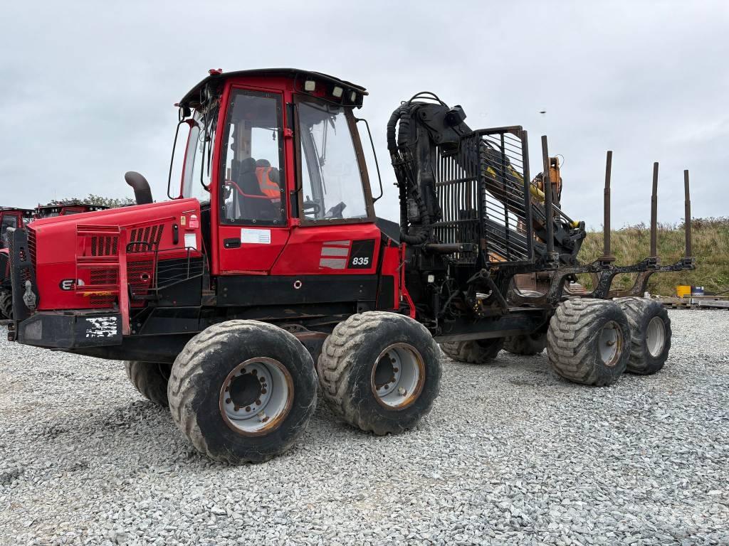 Komatsu 835 Форуардери