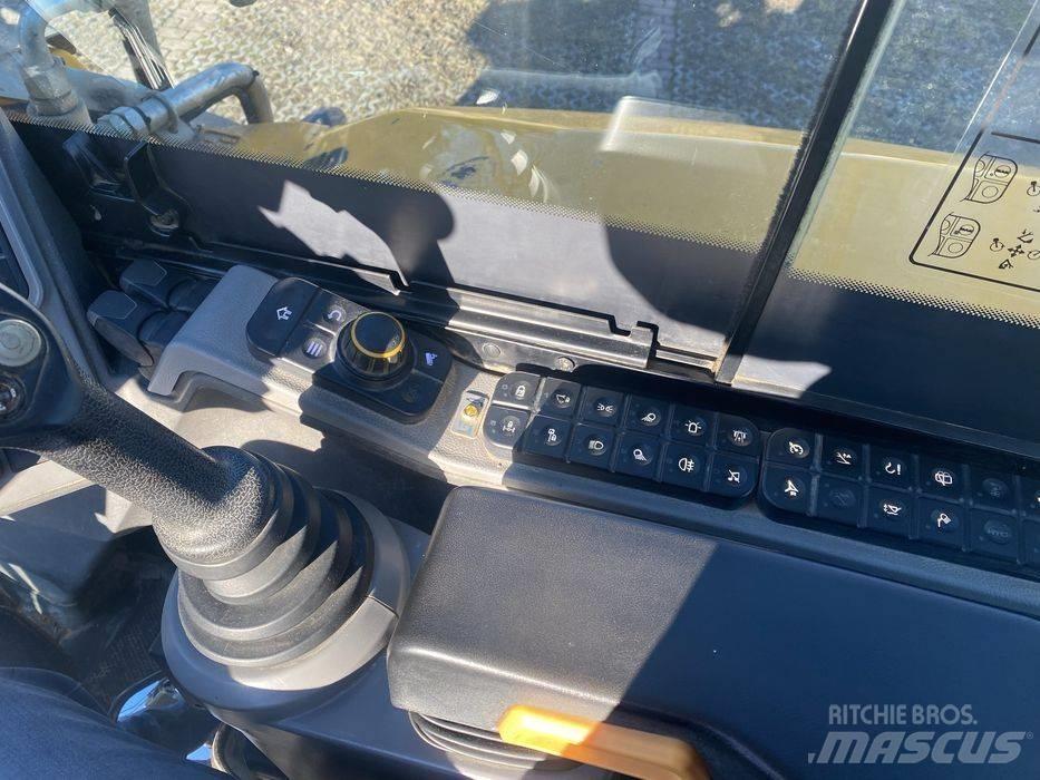 JCB W 110 Hydradig Колесни екскаватори