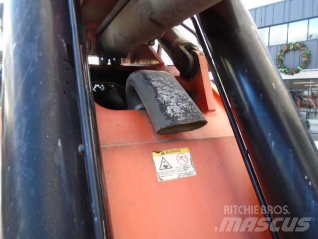 JLG 8042 Телескопични товарачи