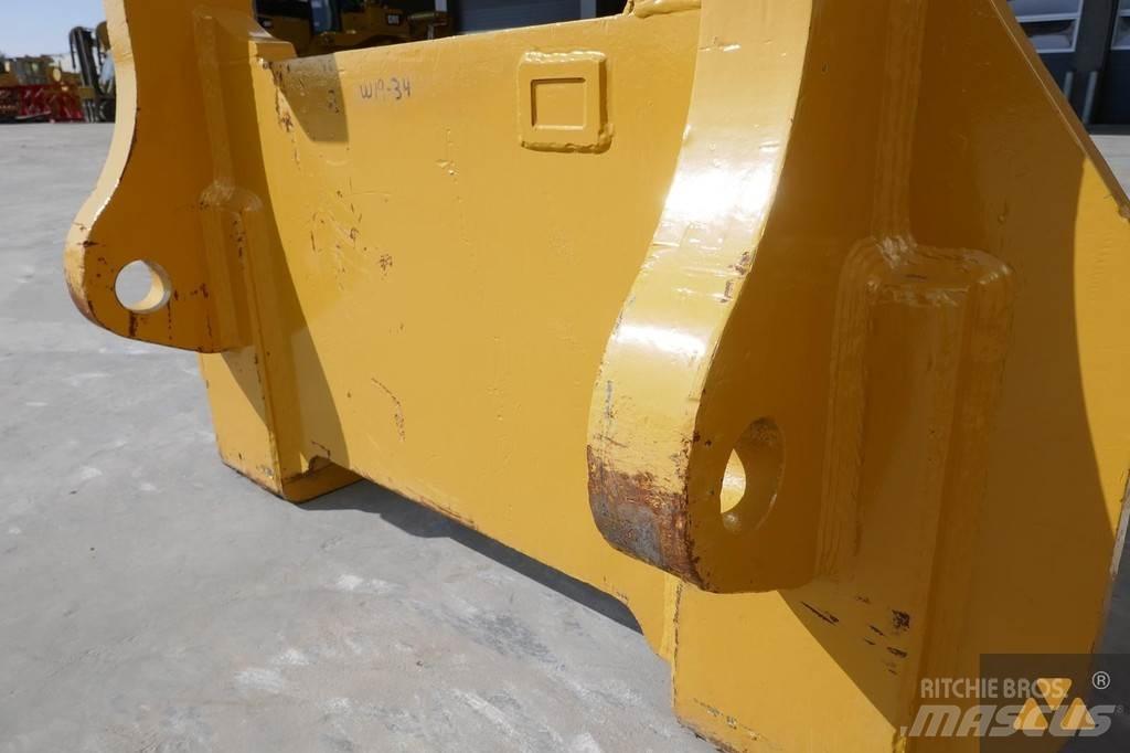 OM Forks Cat 980H Транспорт - Други