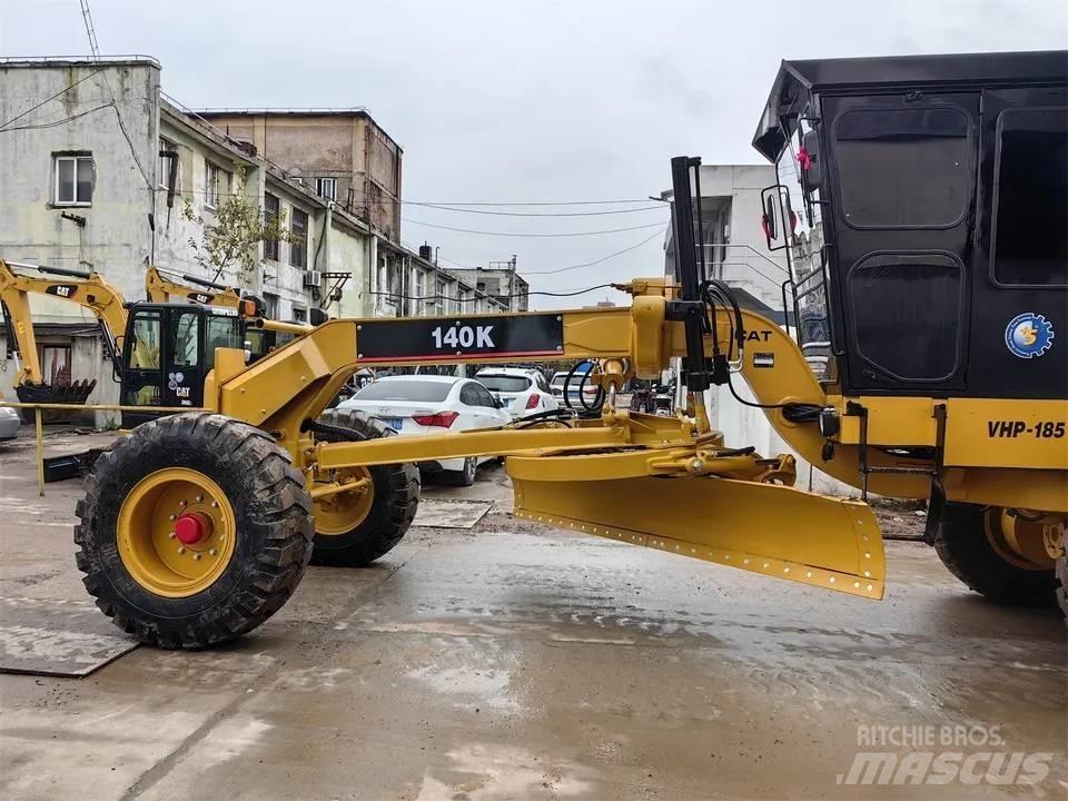 CAT 140K Грейдери