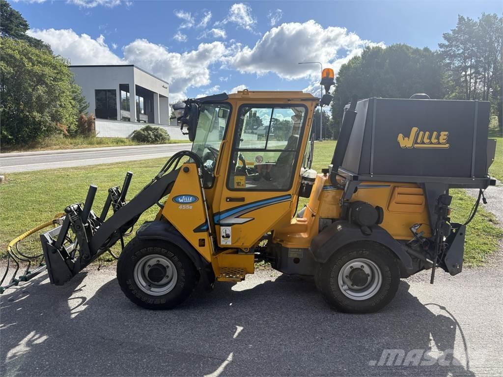 Wille 455B Комунални съоражения