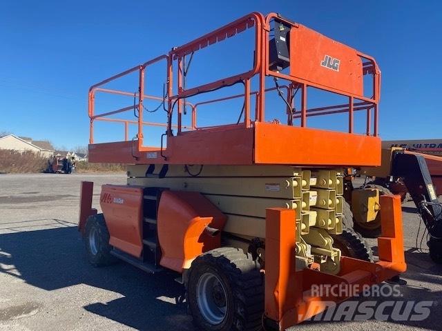 JLG 4394 RT Съчленени стрелови подемници