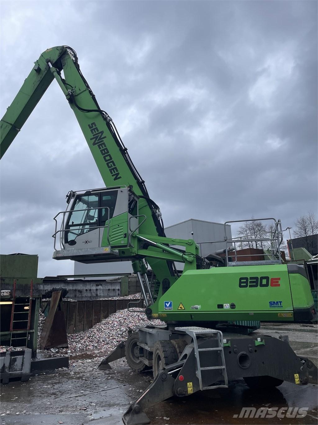 Sennebogen 830 E Оператори на отпадъци/индустрия

