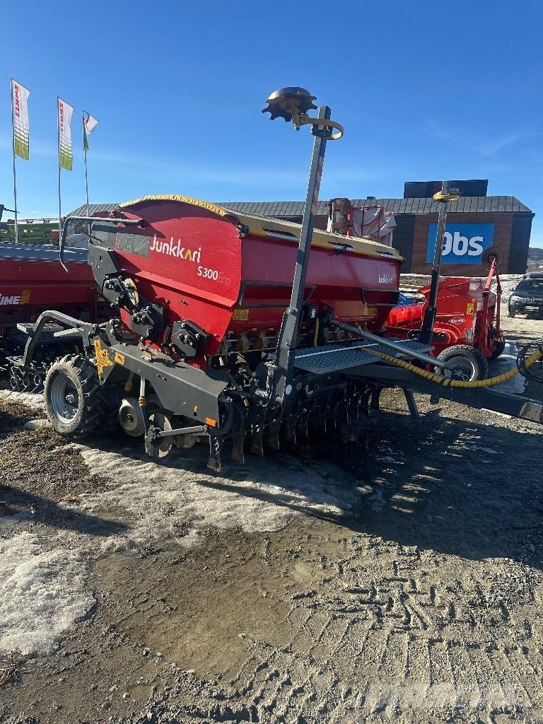 Junkkari S300 Eco Комбинирани редосеялки