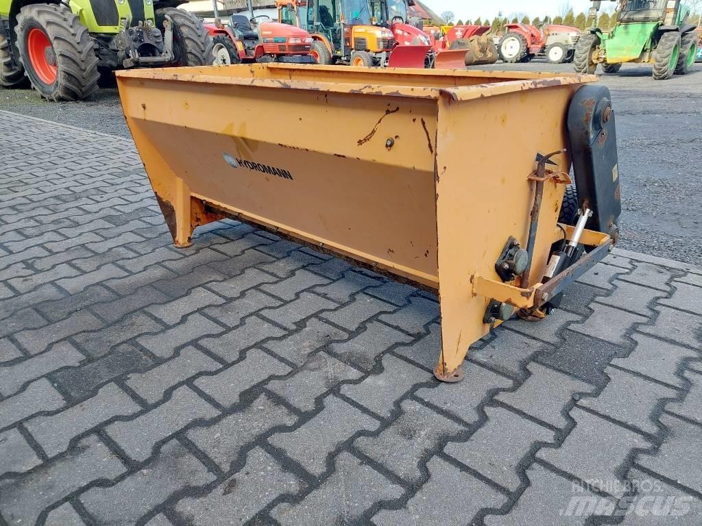 Hydromann 300 K Разстилачки на пясък и сол