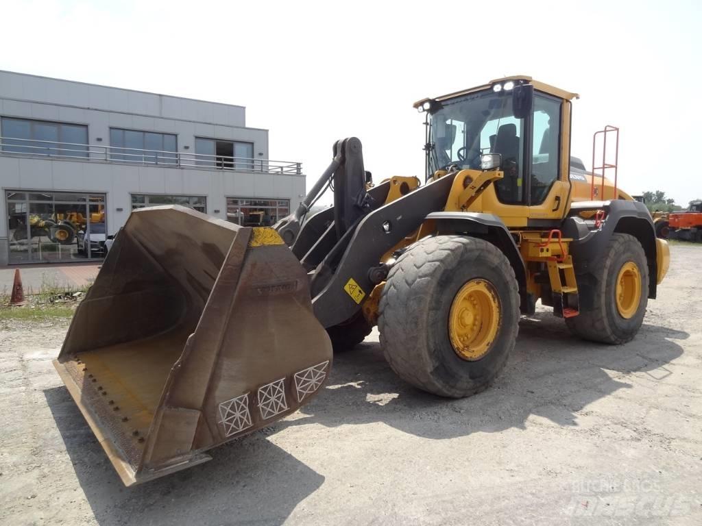 Volvo L 120 H Колесни товарачи