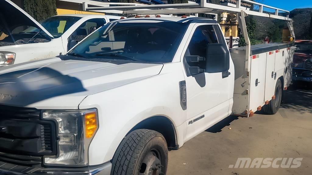 Ford F 350 XL Пикапи