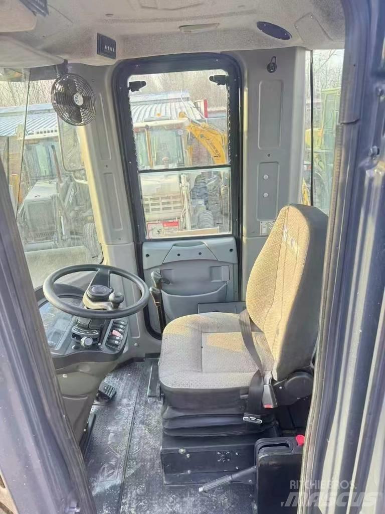 XCMG LW 500 F N Колесни товарачи