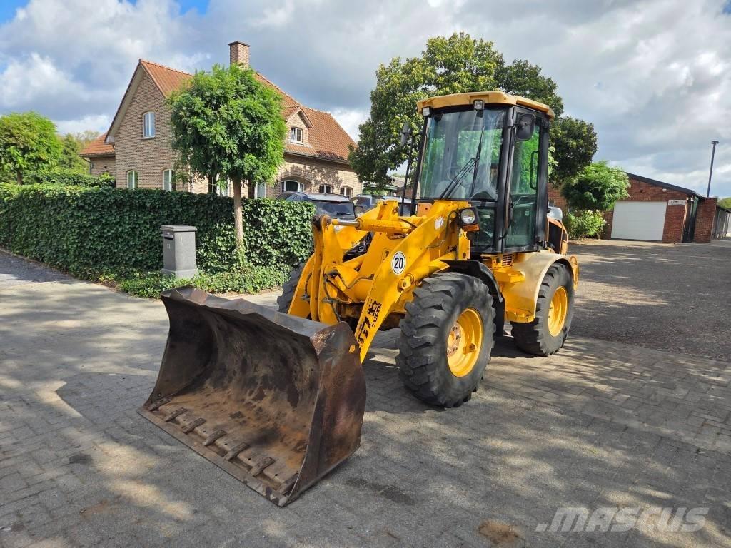 JCB 407B Super Многофункционални товарачи