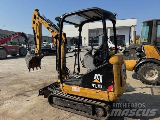 CAT 301.7 D Мини екскаватори < 7 т