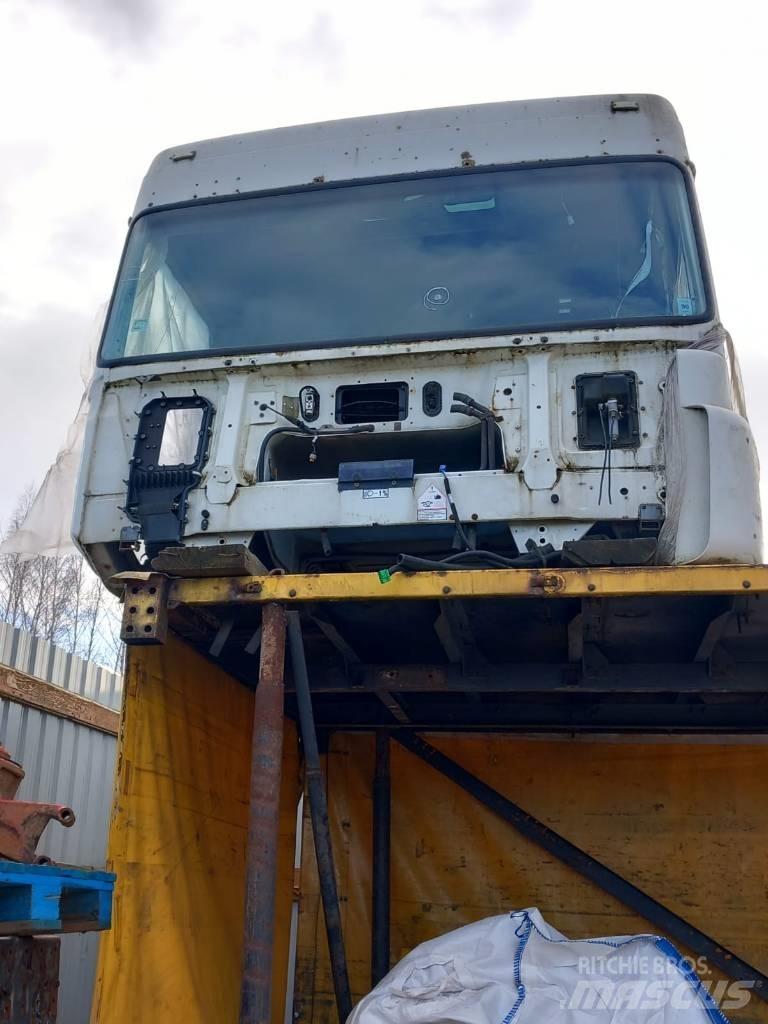 DAF XF105.460 Кабини