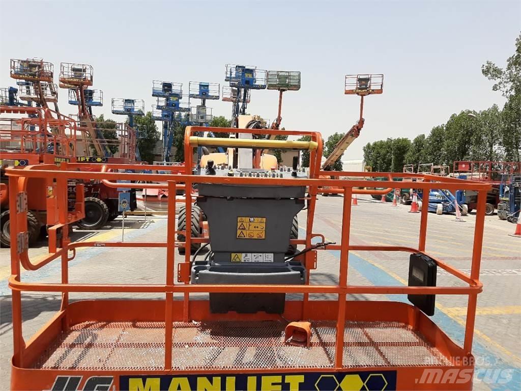 JLG 800AJ Съчленени стрелови подемници