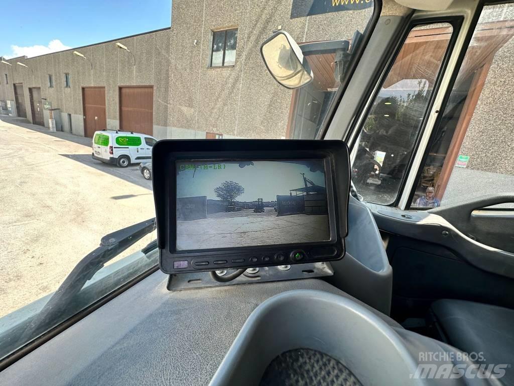 Iveco Trakker 410 Самосвал