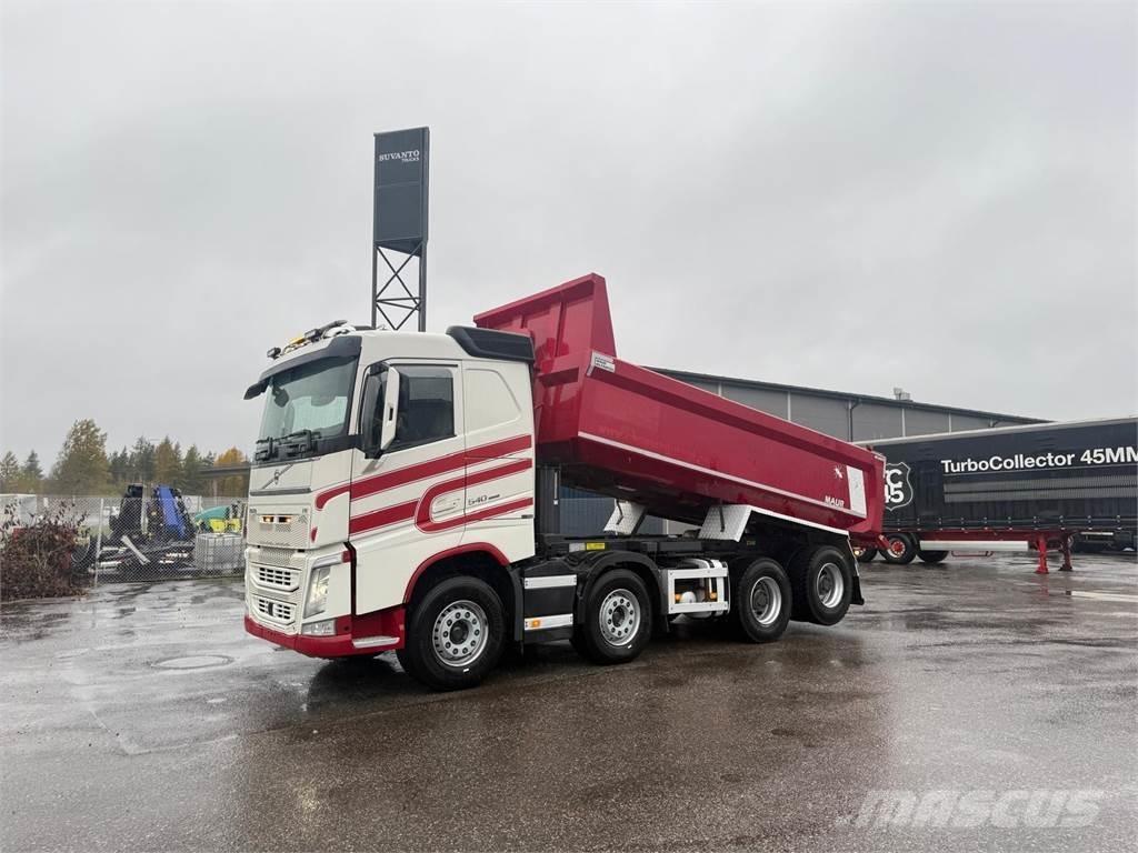 Volvo FH540 8x4 Самосвал