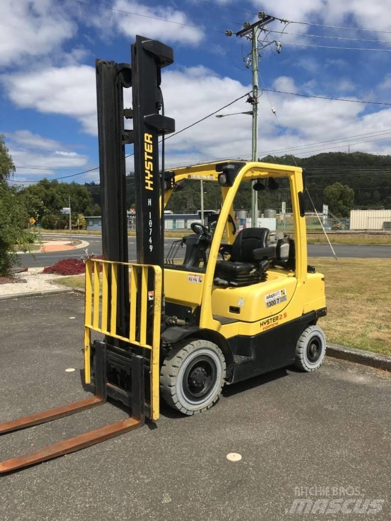 Hyster H2.5FT Камиони с АГУ