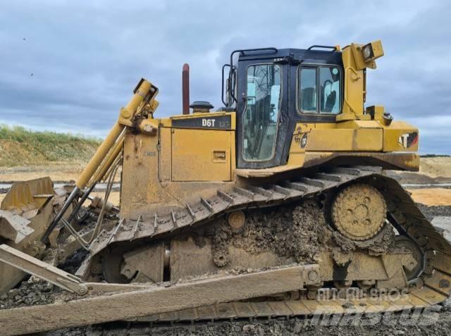 CAT D 6 T LGP Верижни булдозери
