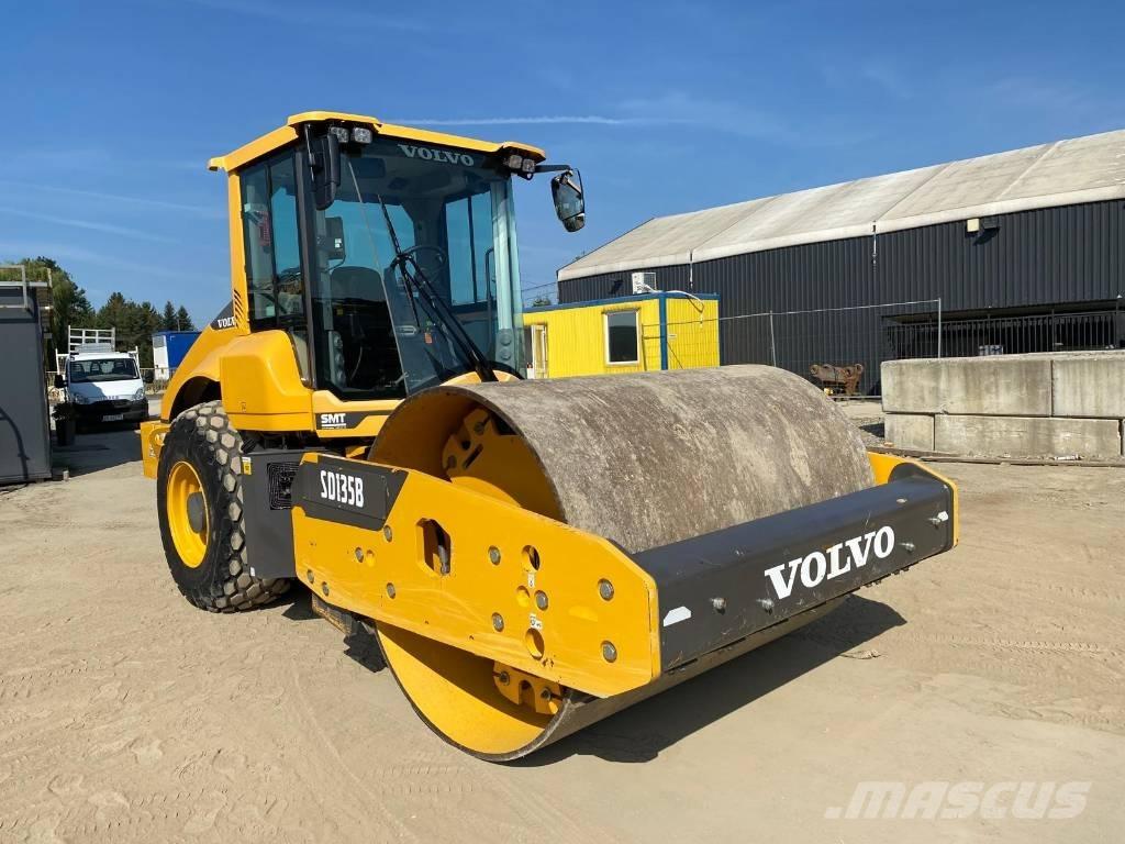 Volvo SD135B Еднобарабанни ролки
