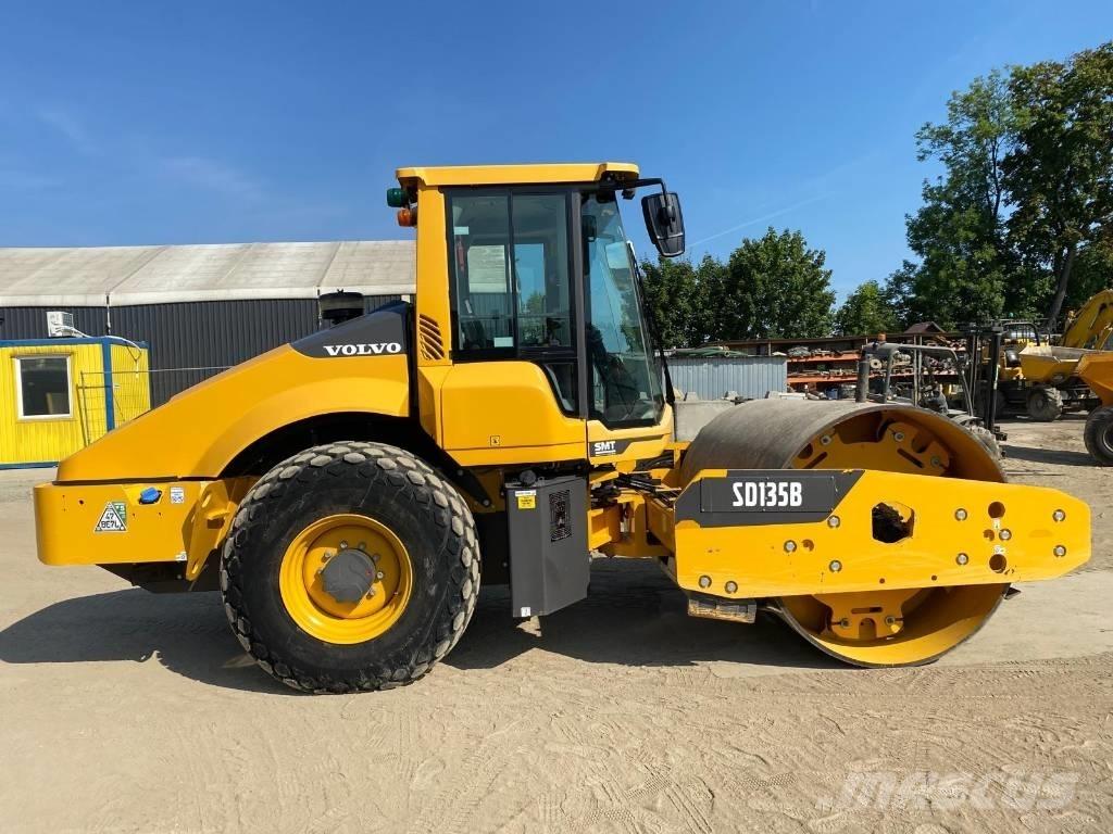 Volvo SD135B Еднобарабанни ролки
