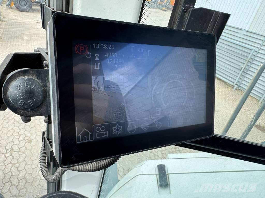 Liebherr L586 Колесни товарачи