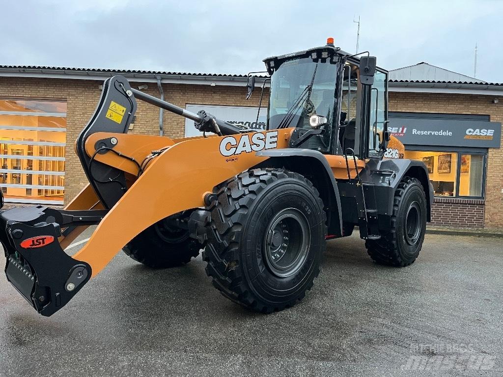 CASE 821 G XR Колесни товарачи