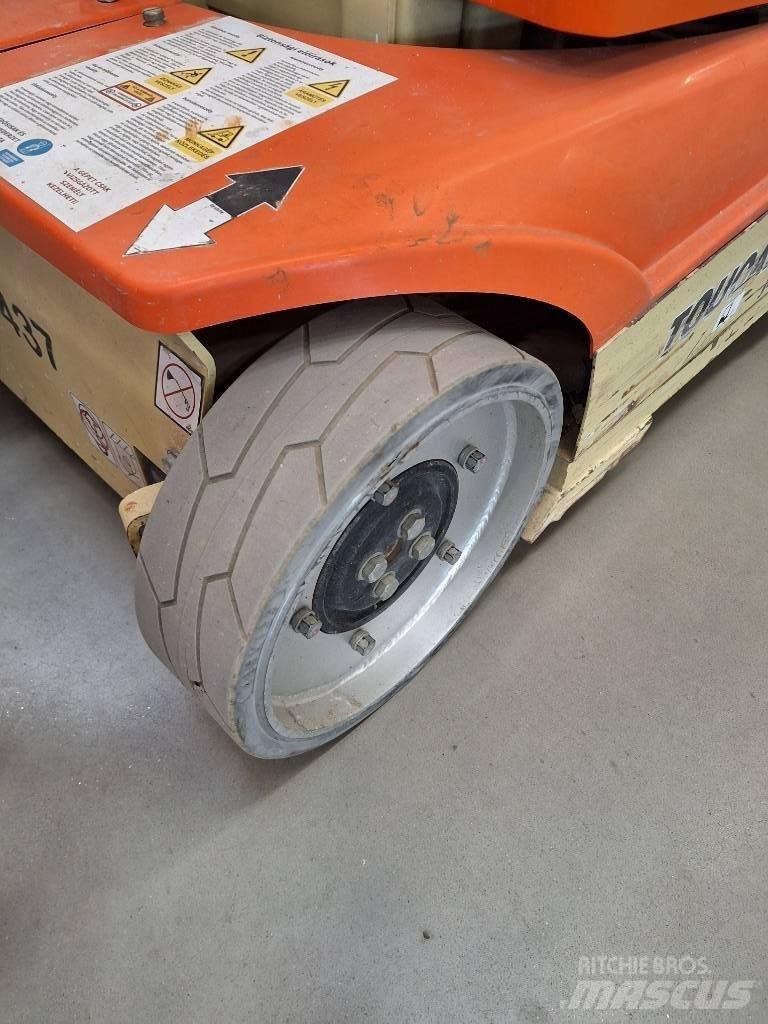 JLG Toucan 10 E Вертикални мачтови повдигачи
