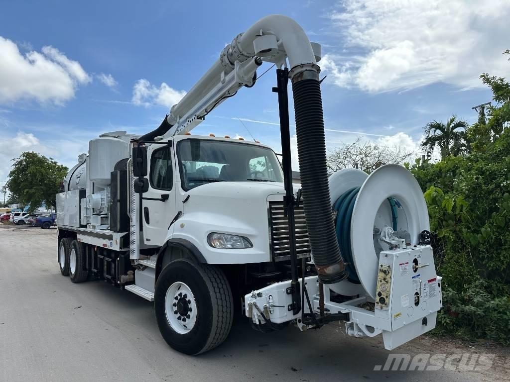 Freightliner M2 Комби / вакуум камиони
