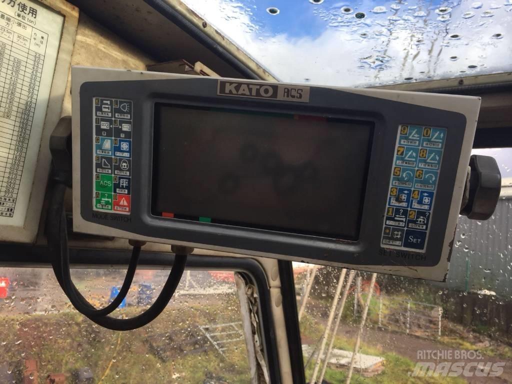 Kato KR30H Всъдеходни кранове