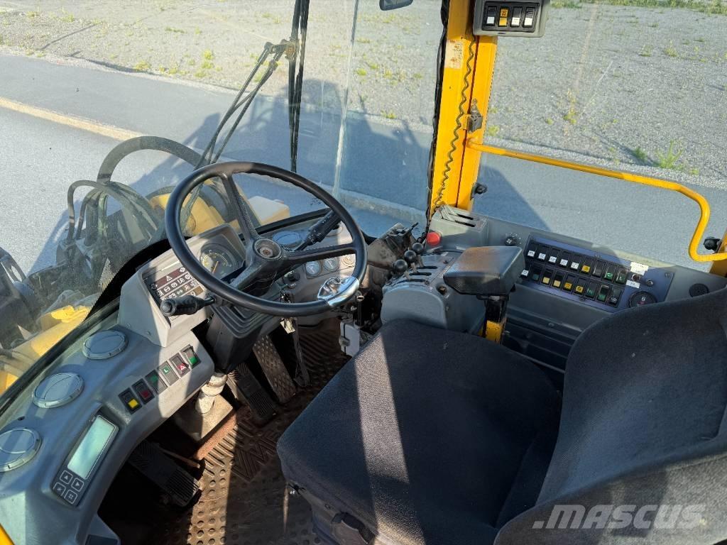 Volvo L 70 C Колесни товарачи