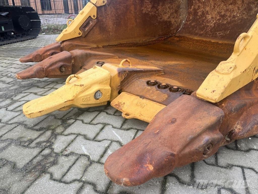 CAT 390 JC-linkage Верижен екскаватор