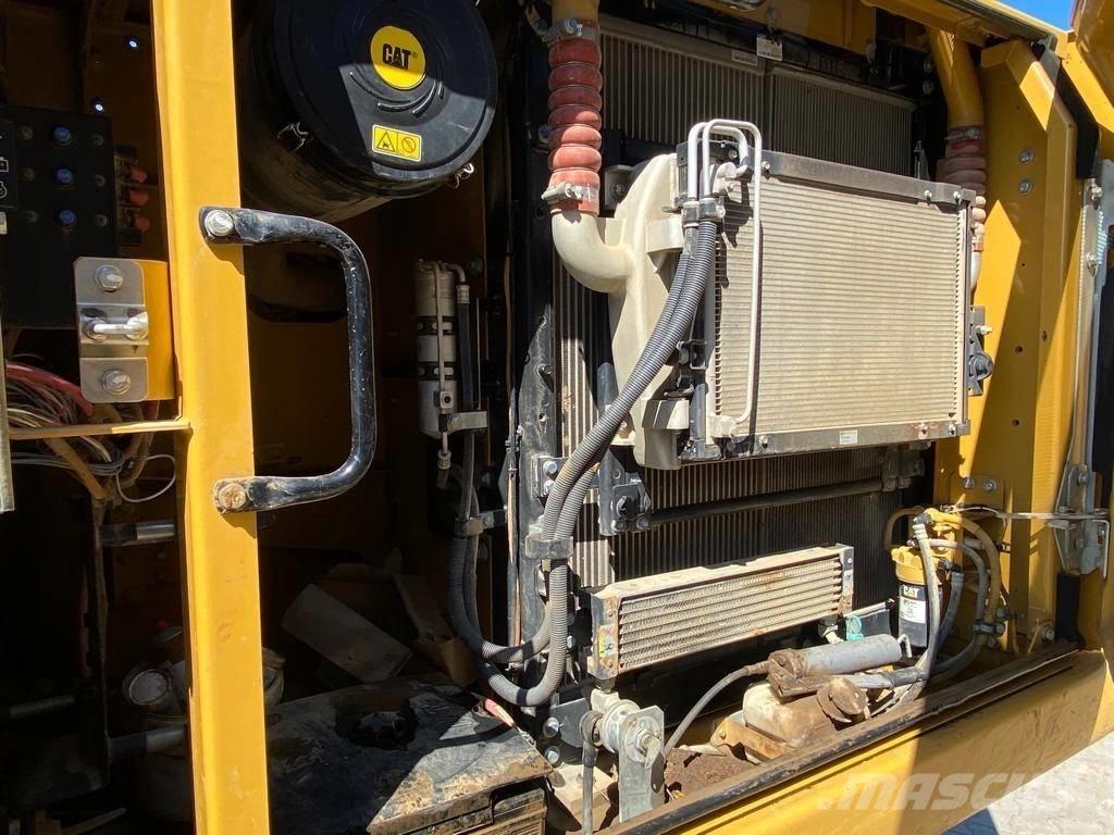 CAT 323 E Верижен екскаватор