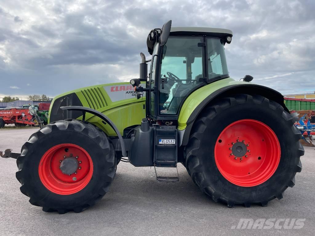 CLAAS Axion 850 Трактори