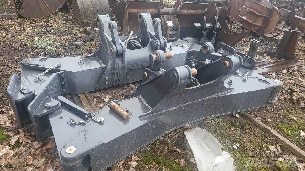 Doosan outdigger Шаси