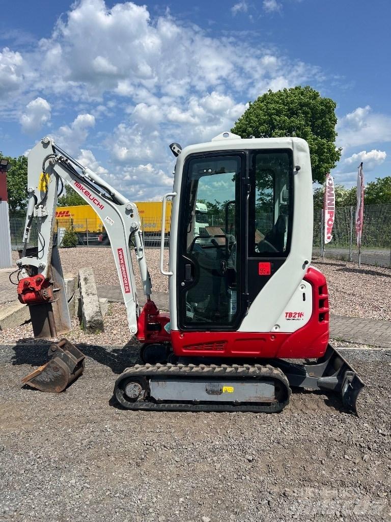 Takeuchi TB 216 Мини екскаватори < 7 т