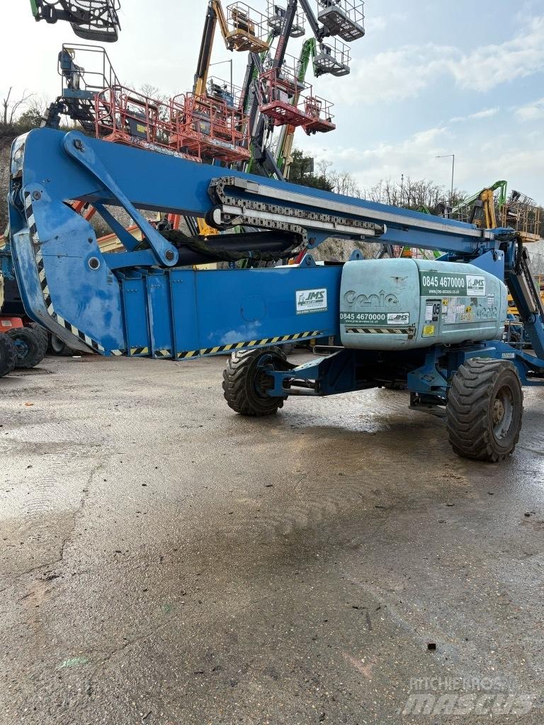 Genie Z 135/70 Съчленени стрелови подемници
