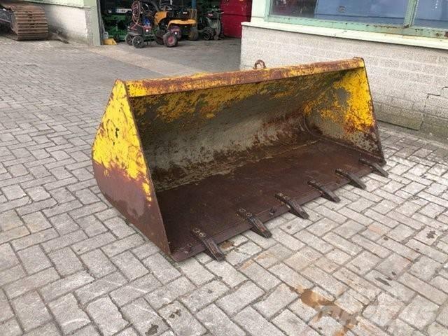Manitou Tanden bak Кофи