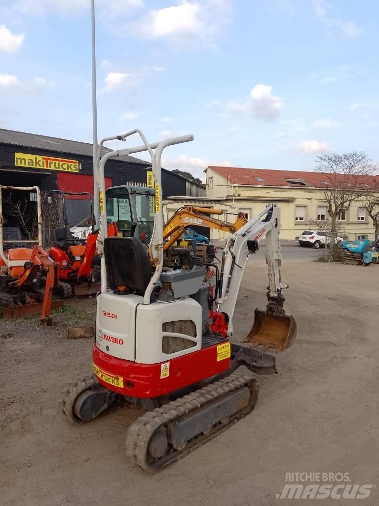 Takeuchi TB210R Мини екскаватори < 7 т