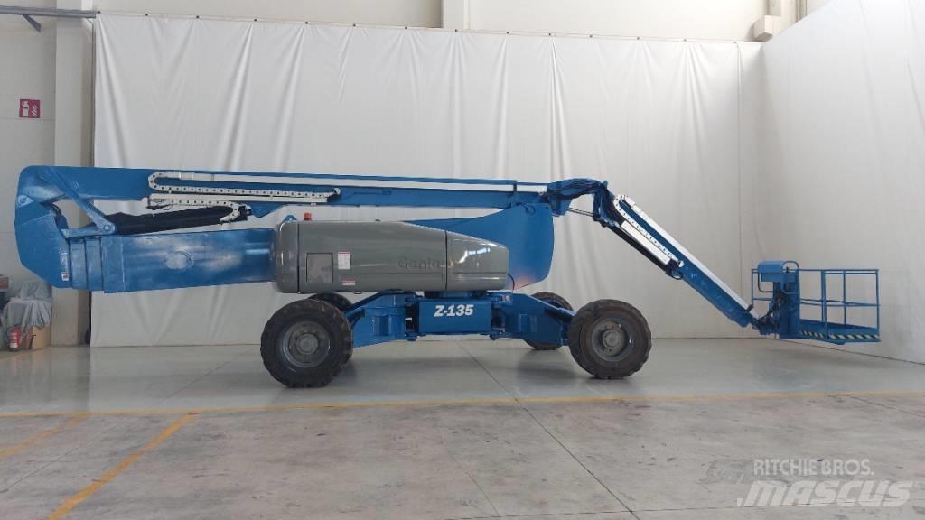 Genie ZX 135/70 Съчленени стрелови подемници