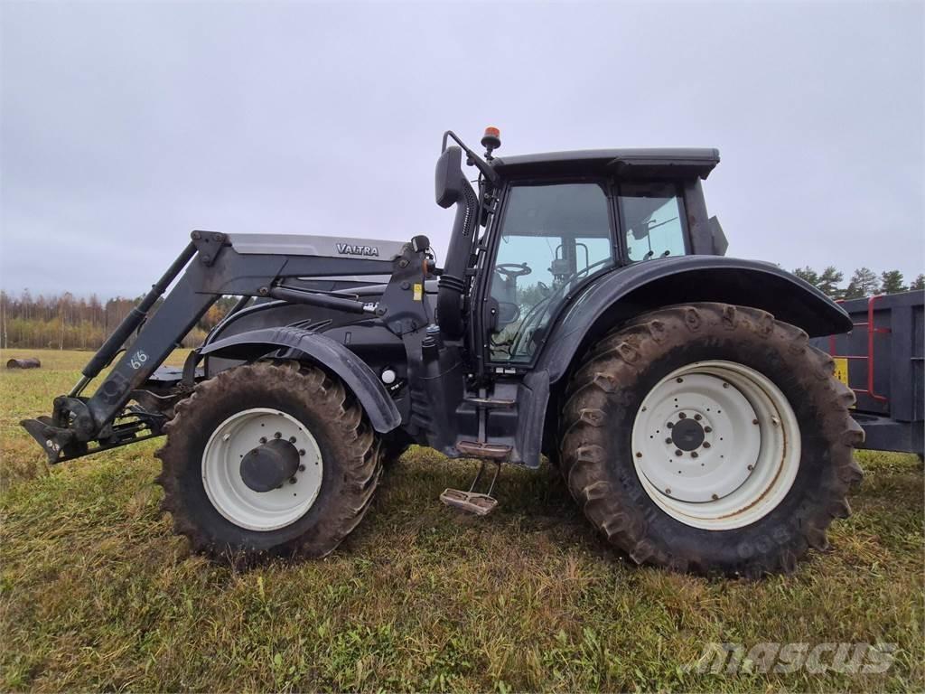 Valtra T163e V Трактори