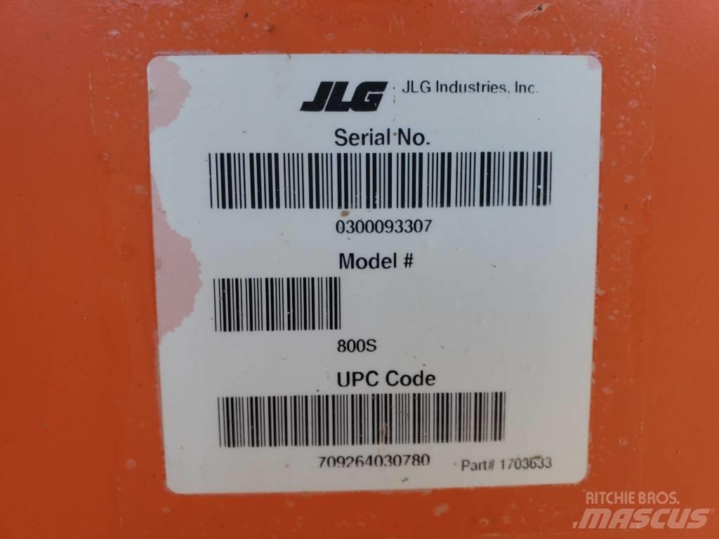 JLG 800 S Камиони за херавни местности