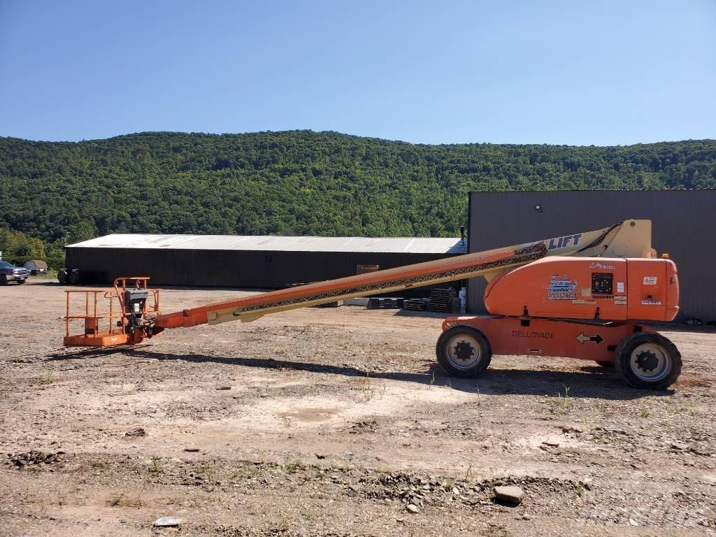 JLG 800 S Камиони за херавни местности