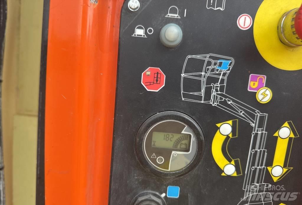 JLG Toucan 8 E Вертикални мачтови повдигачи
