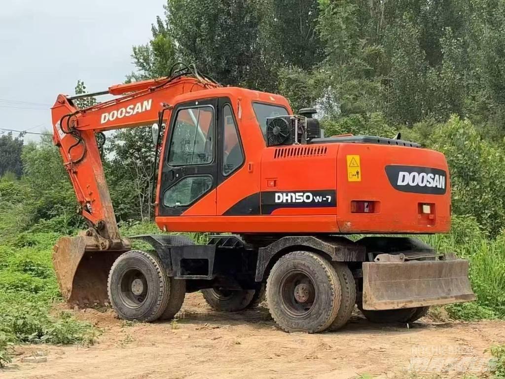 Doosan 150 W-7 Колесни екскаватори