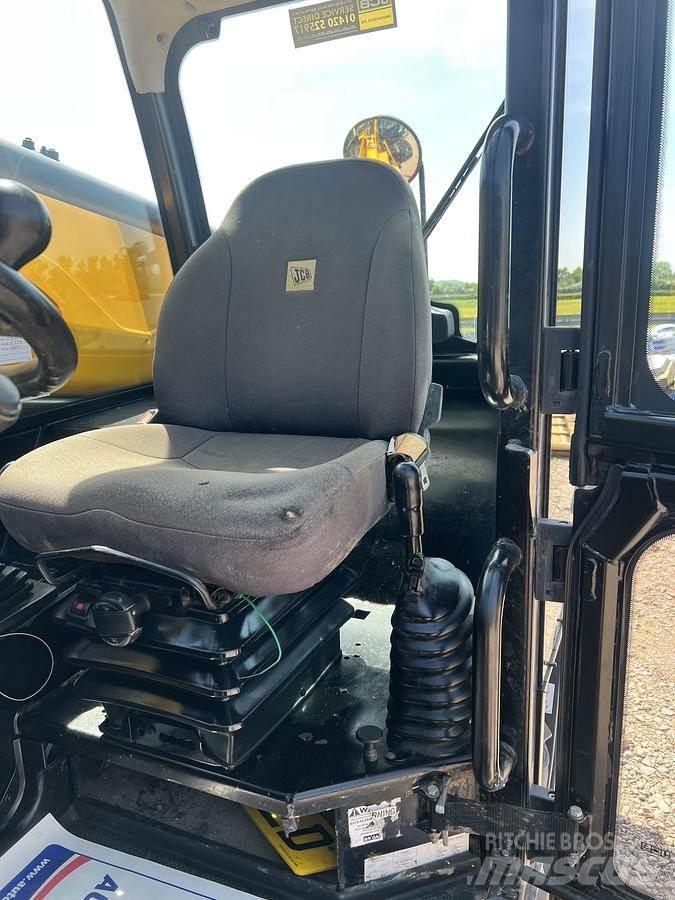 JCB 535-95 Телескопични товарачи