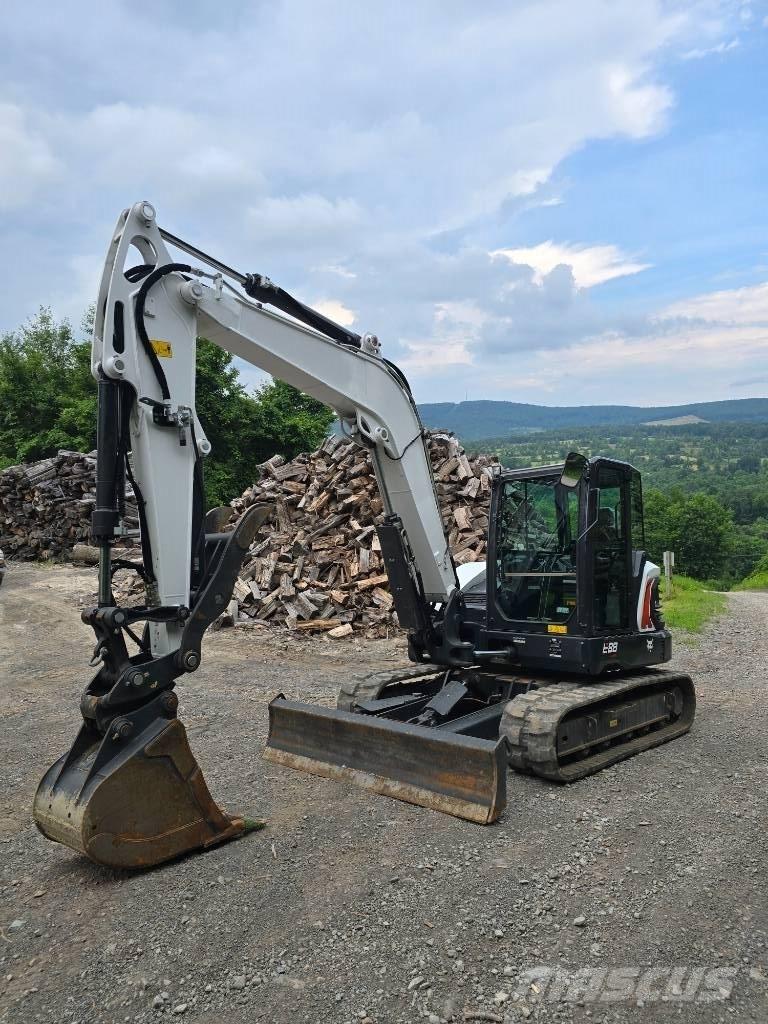 Bobcat E88 Верижен екскаватор