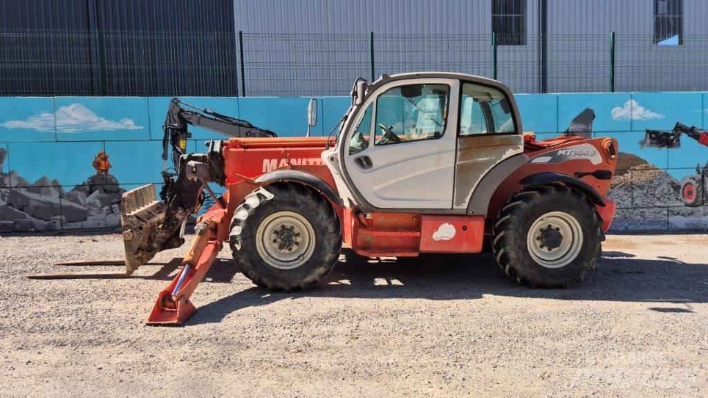 Manitou MT 1440 Телескопични товарачи