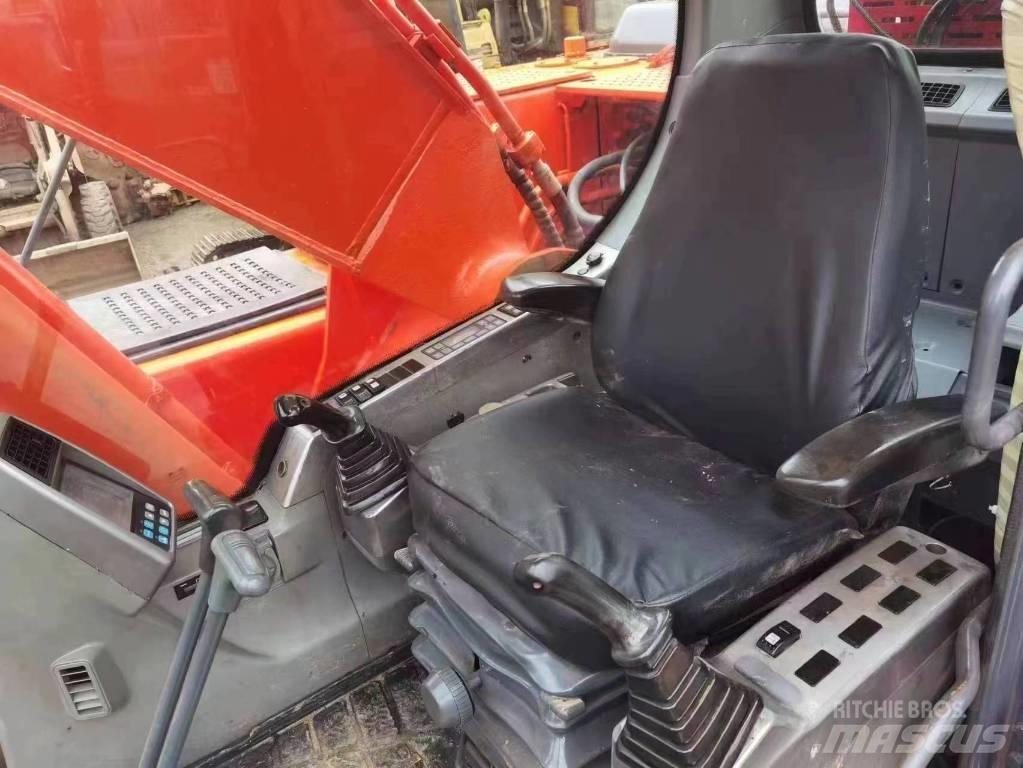 Doosan DX225LC Верижен екскаватор