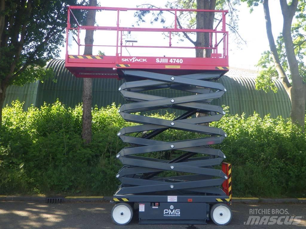 SkyJack SJ4740 Ножични работни платформи